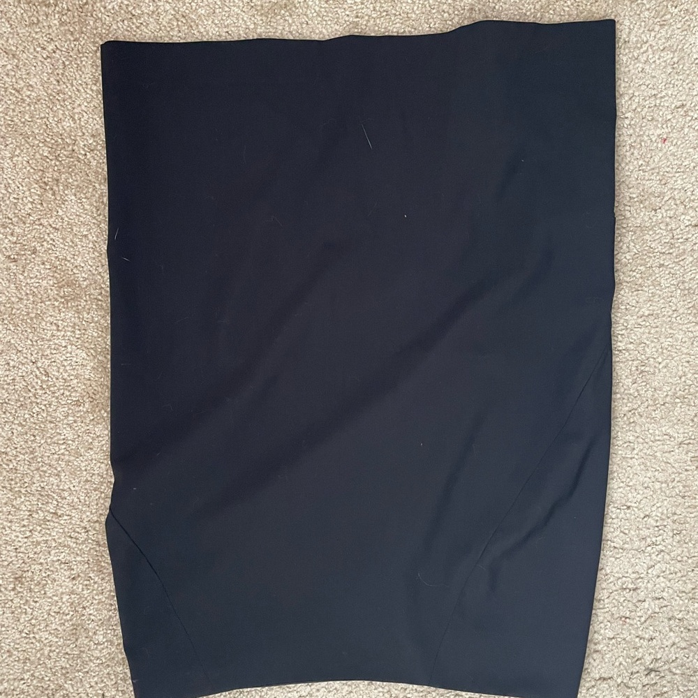 Theory pencil skirt- needs work